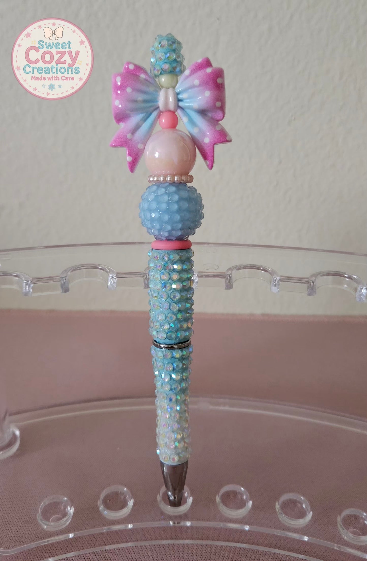 Blue & Pink Bow on Blue & White Fancy Pen