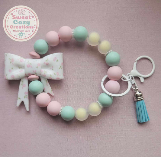 Pastel Bow Vintage Flower Wristlet